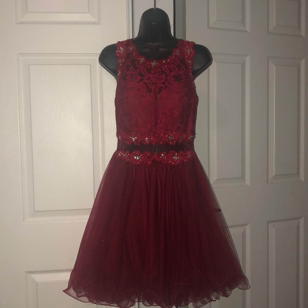 Red short prom dress